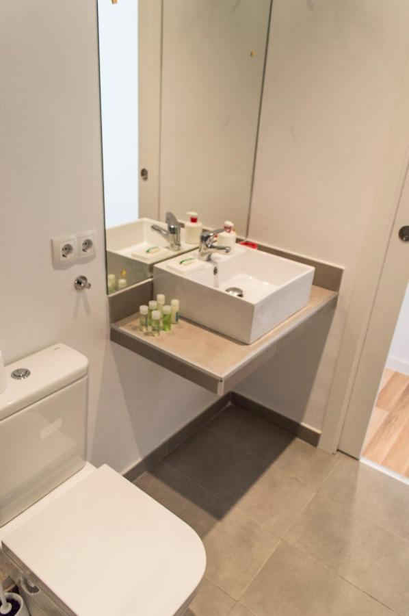 For You Rentals New Design Apartment Temporal Puerta Del Sol Pre10C Madrid Exteriör bild