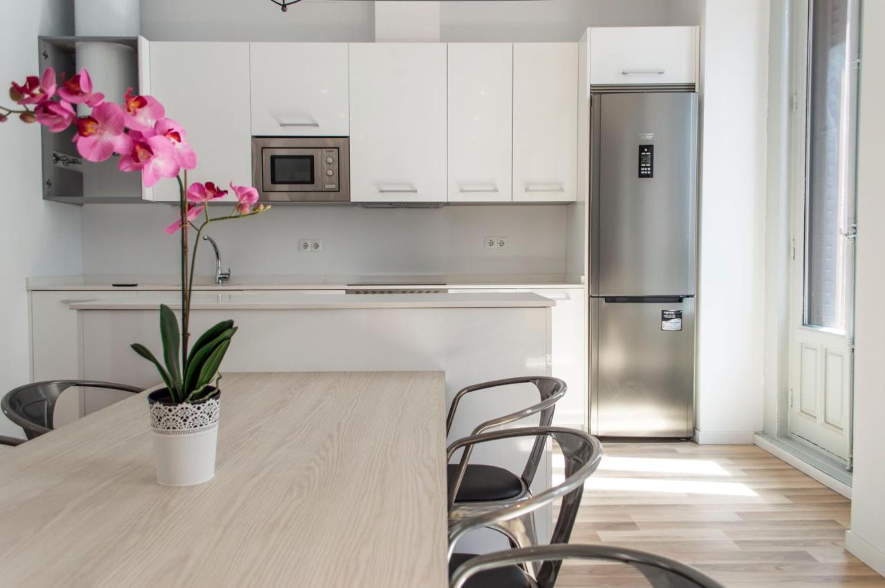 For You Rentals New Design Apartment Temporal Puerta Del Sol Pre10C Madrid Exteriör bild